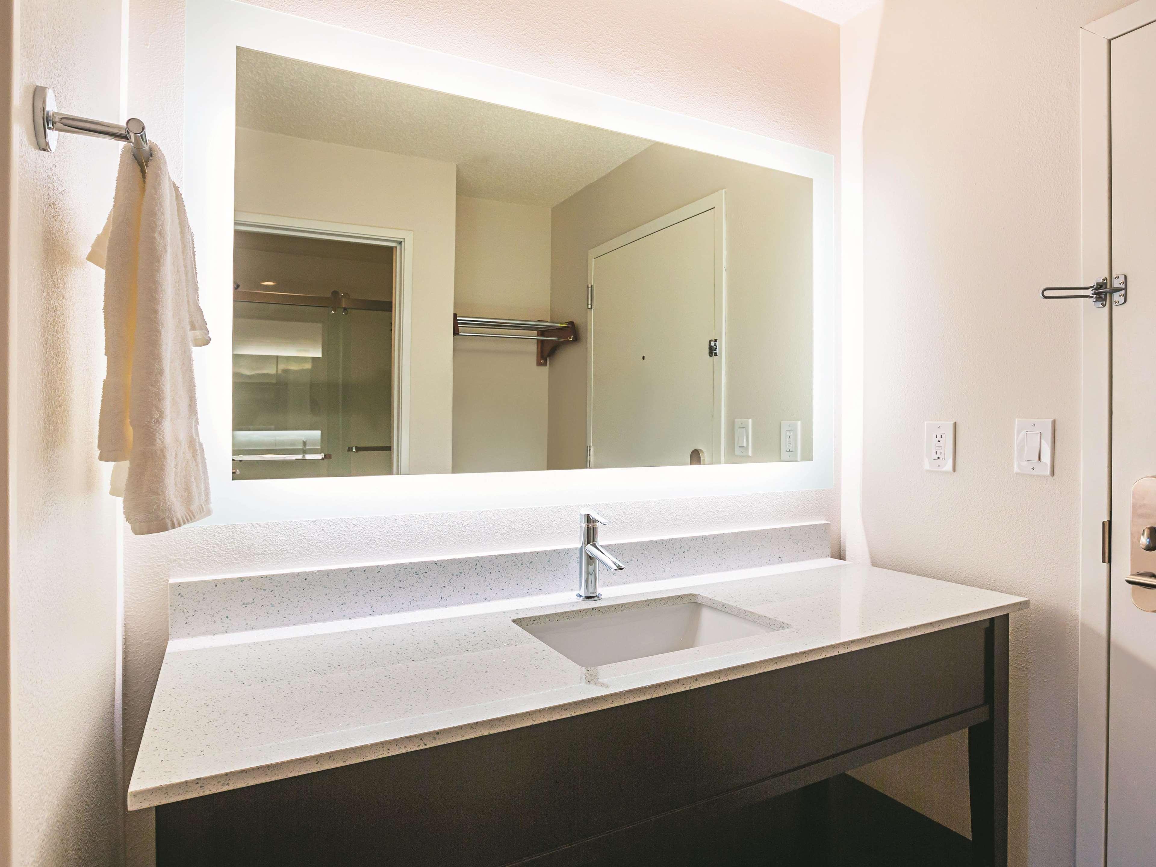 La Quinta By Wyndham Atlanta Midtown - Buckhead Hotell Eksteriør bilde