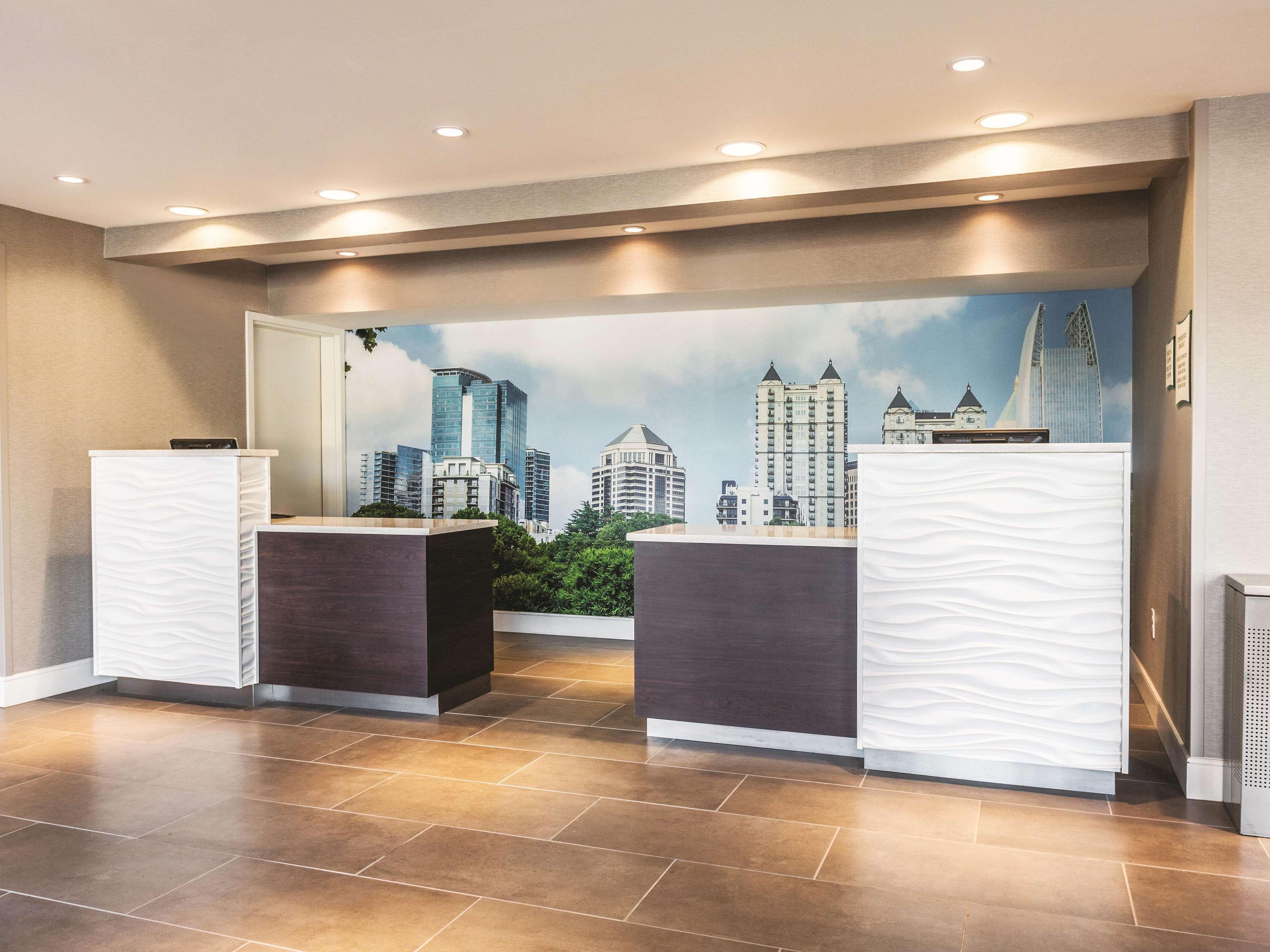 La Quinta By Wyndham Atlanta Midtown - Buckhead Hotell Eksteriør bilde